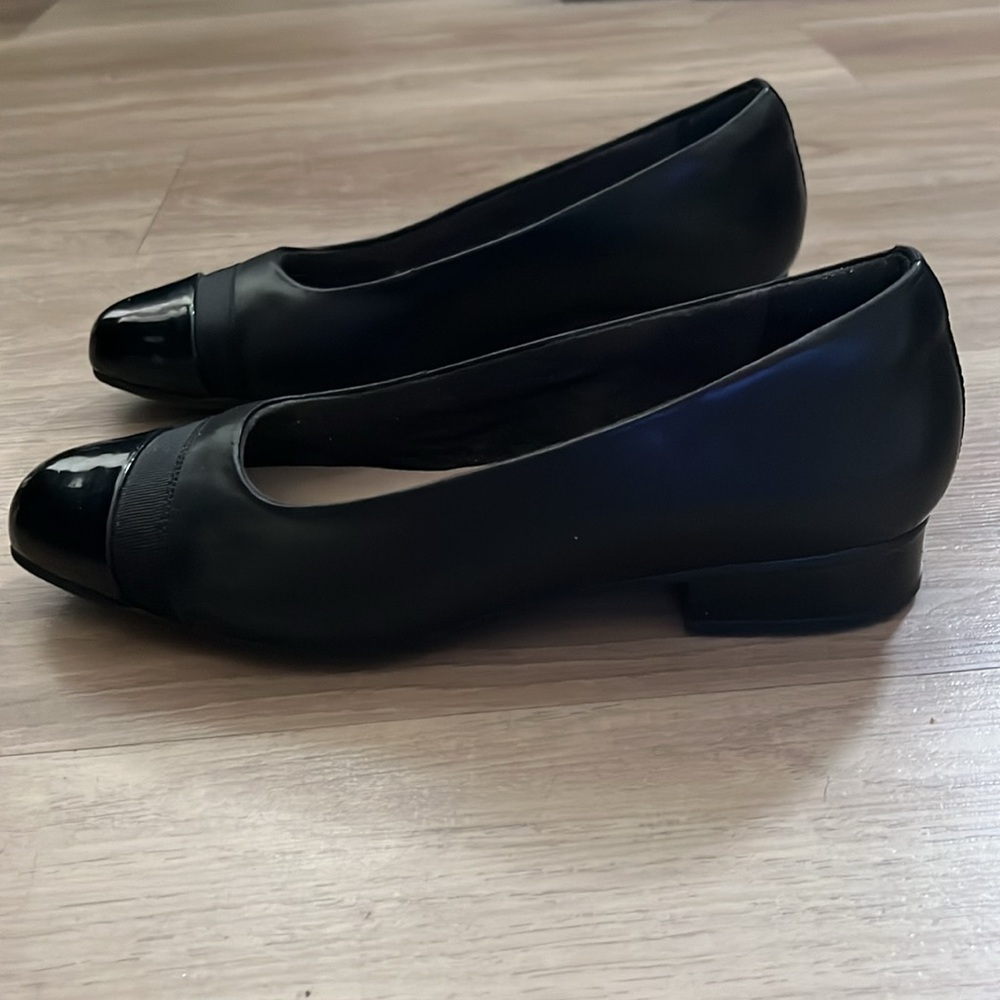 Heels - Picture 3 of 7